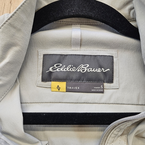 Eddie Bauer S atlas 2.0 grey vest zip front 4 front pockets & pocket Small - Picture 6 of 6